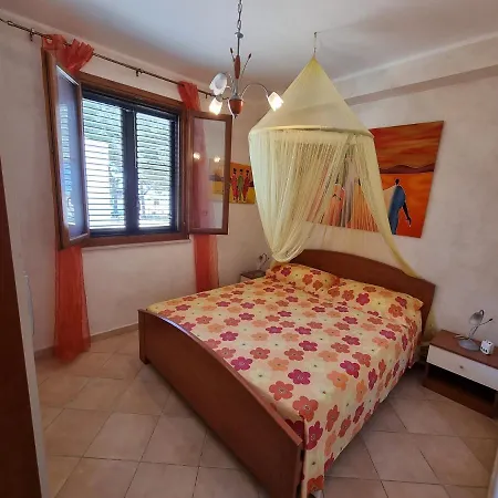 Appartamento Sant'Isidoro Apartment *